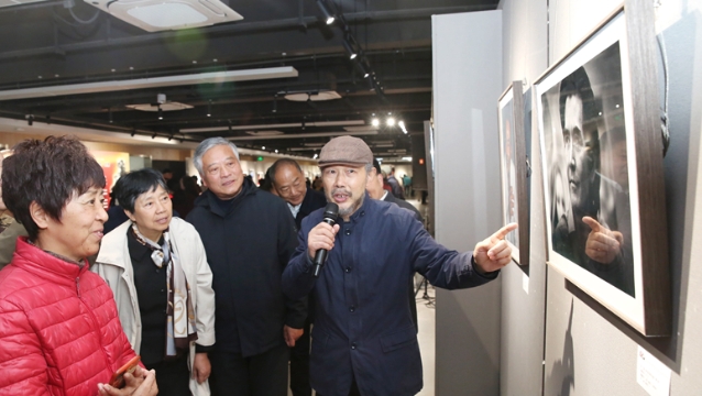 “視野·境像”321攝影聯盟2024年五人聯展開幕，展出118幅作品